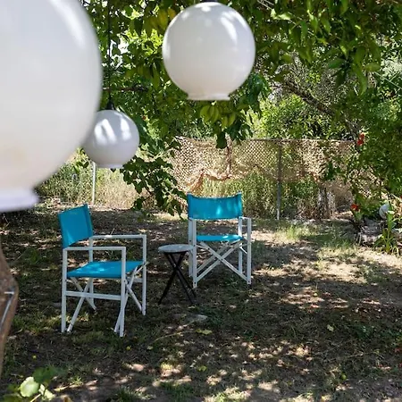 아파트 Bougainvillea House With Private Garden *