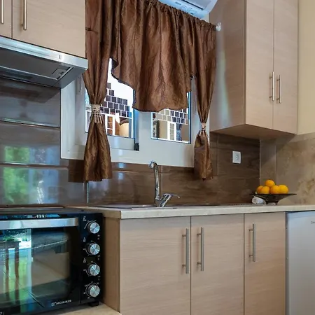 Apartman Bougainvillea House With Private Garden *
